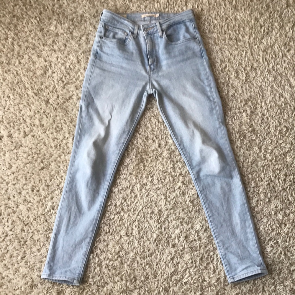 LEVI’s Light Blue Women's Jeans